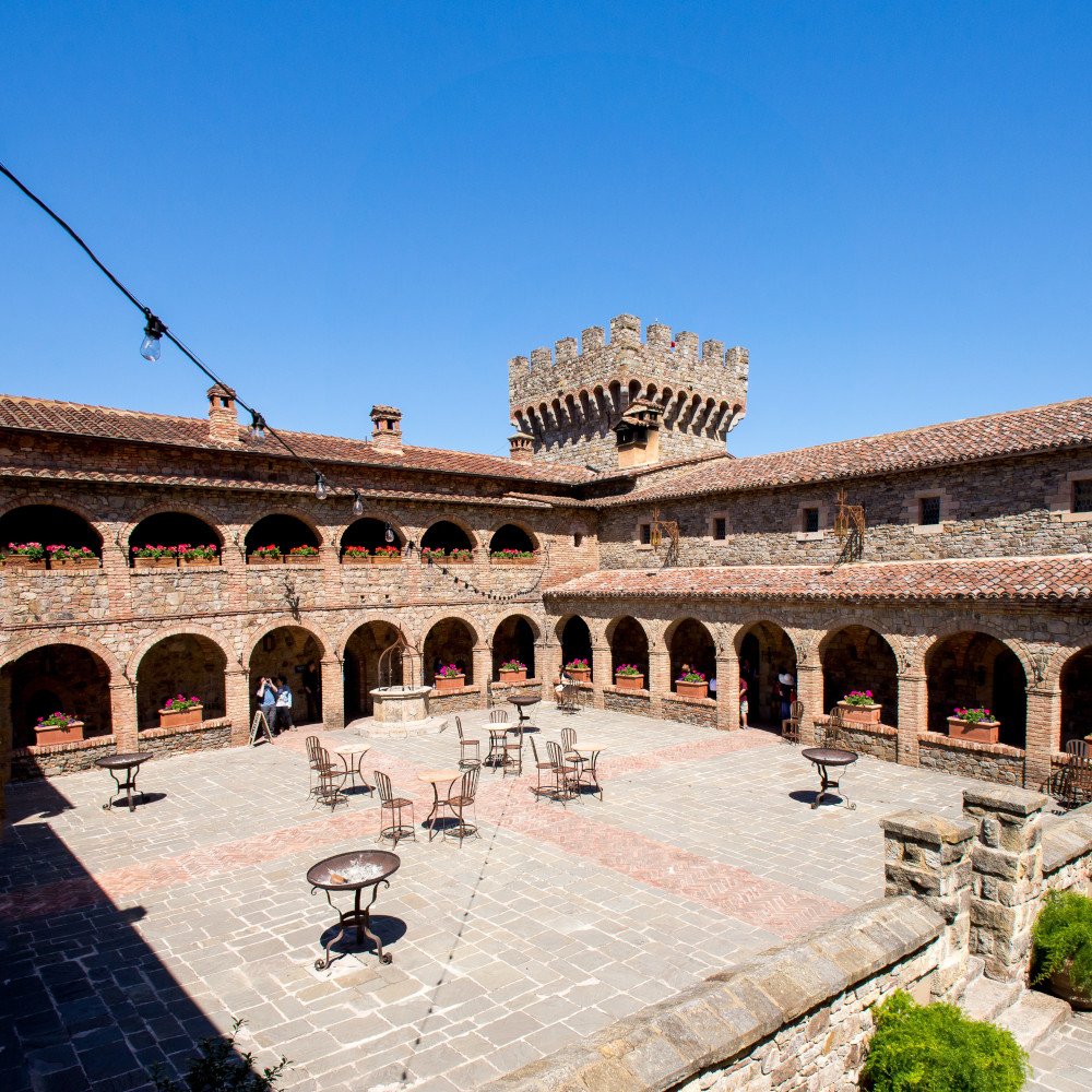 amorosa castle