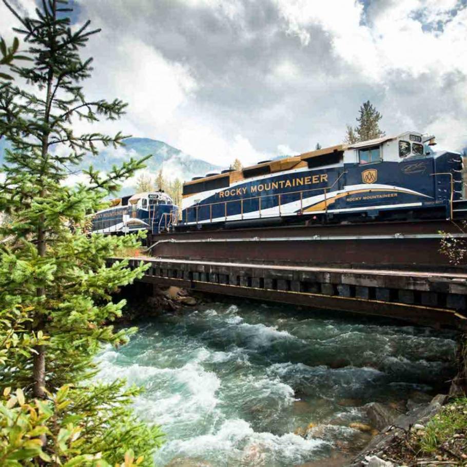 CANADA - ROCKY MOUNTAINEER TRAIN
