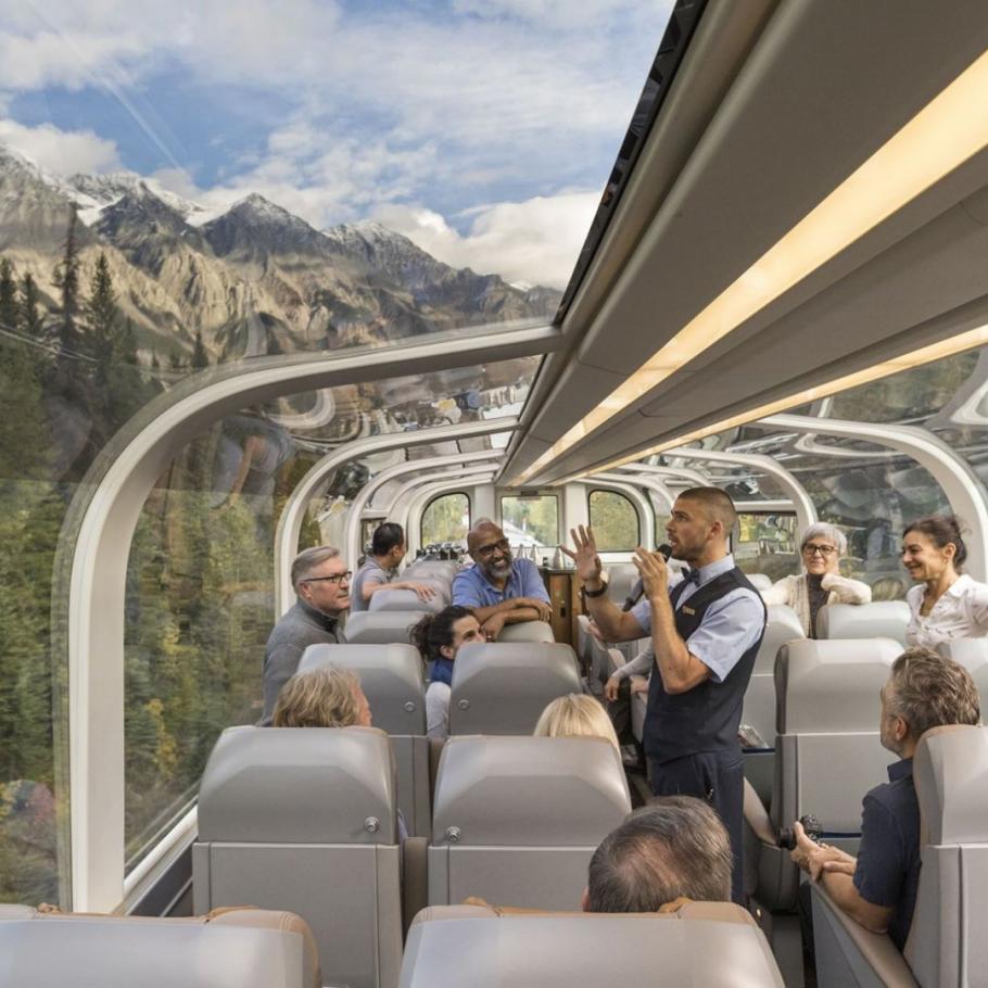 CANADA - ROCKY MOUNTAINEER TRAIN